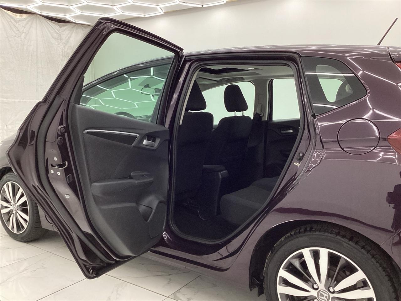 Honda Fit 5dr HB CVT EX-L 2015