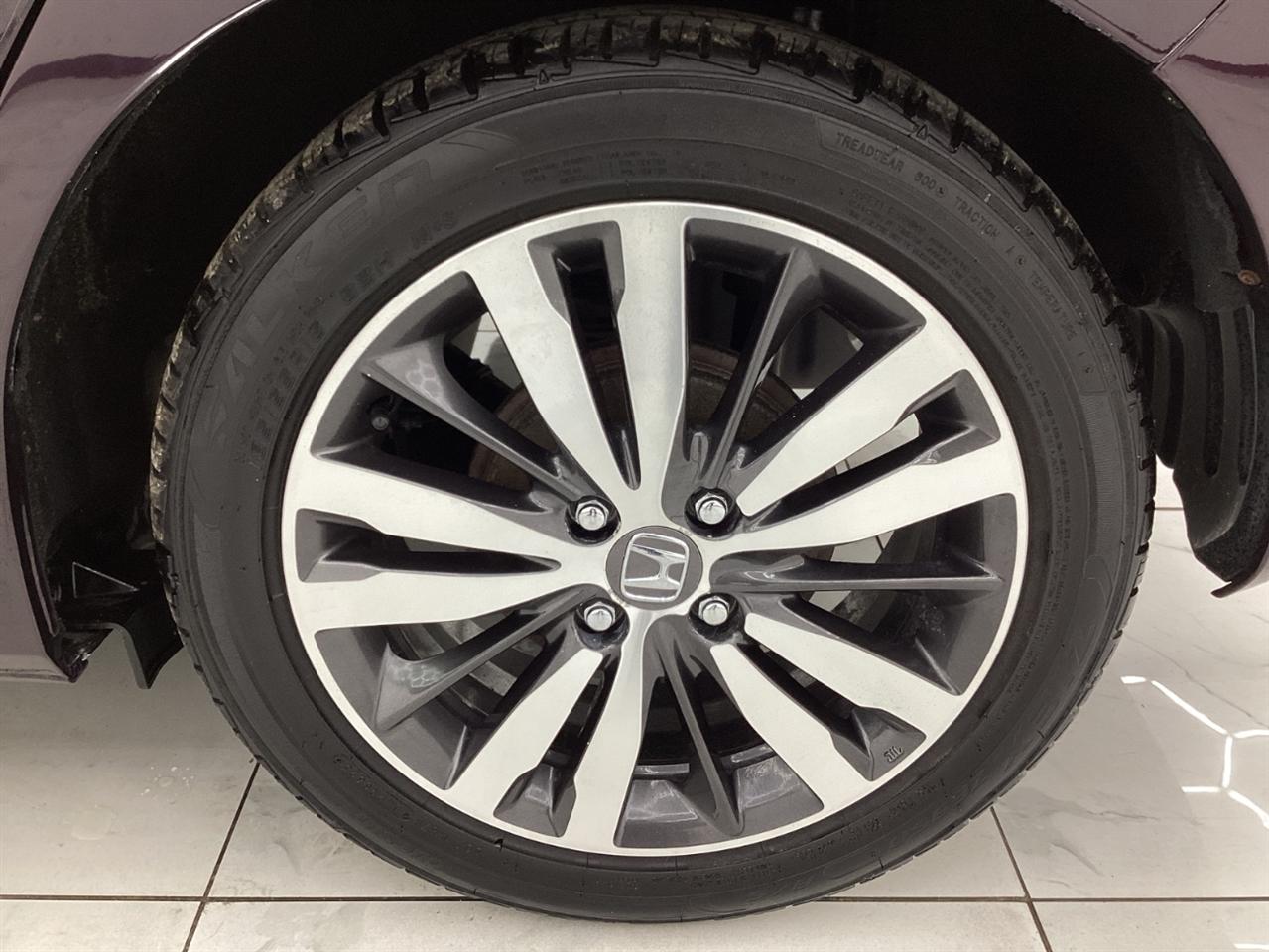 Honda Fit 5dr HB CVT EX-L 2015