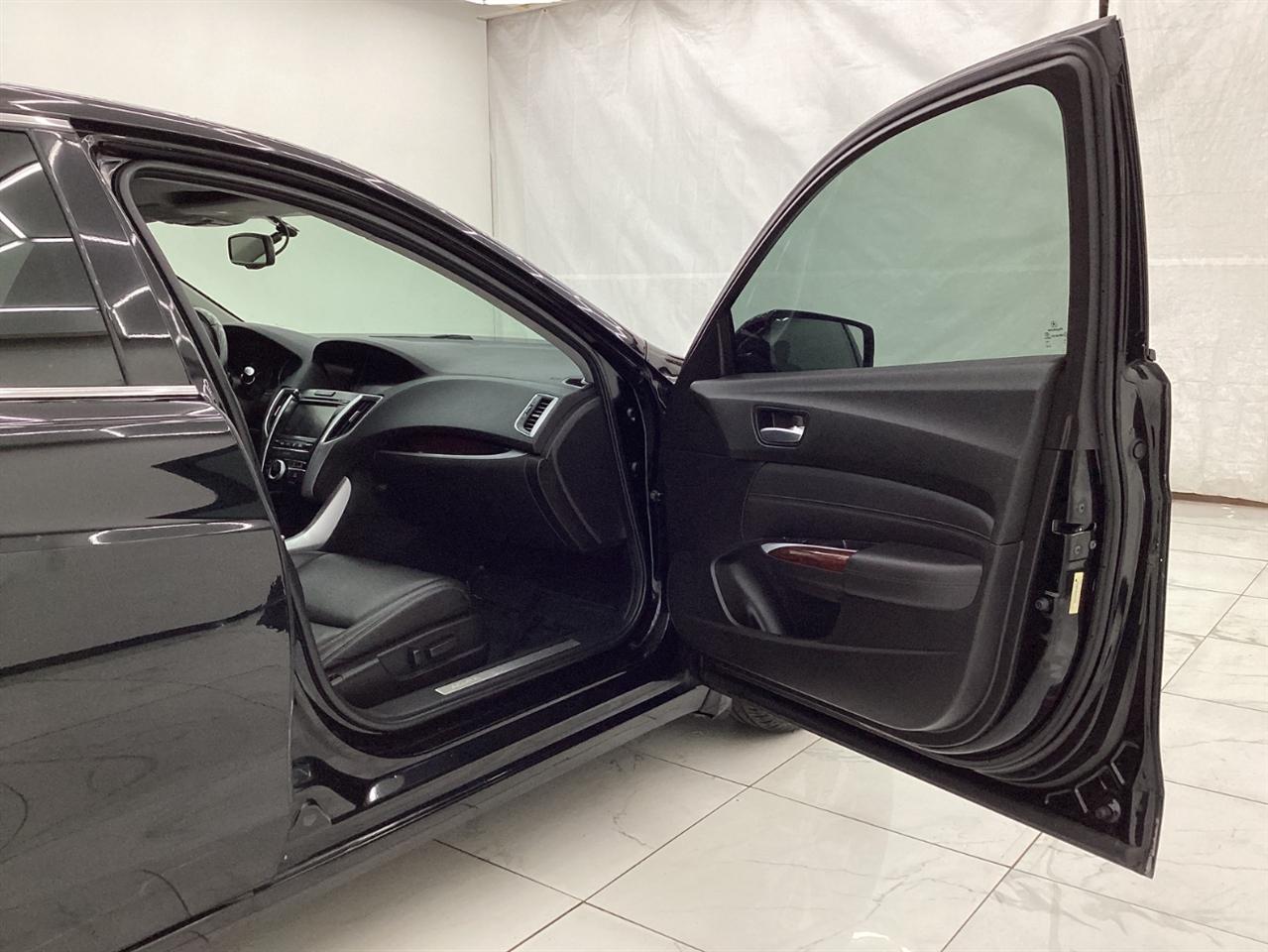 Acura TLX 4dr Sdn FWD 2015