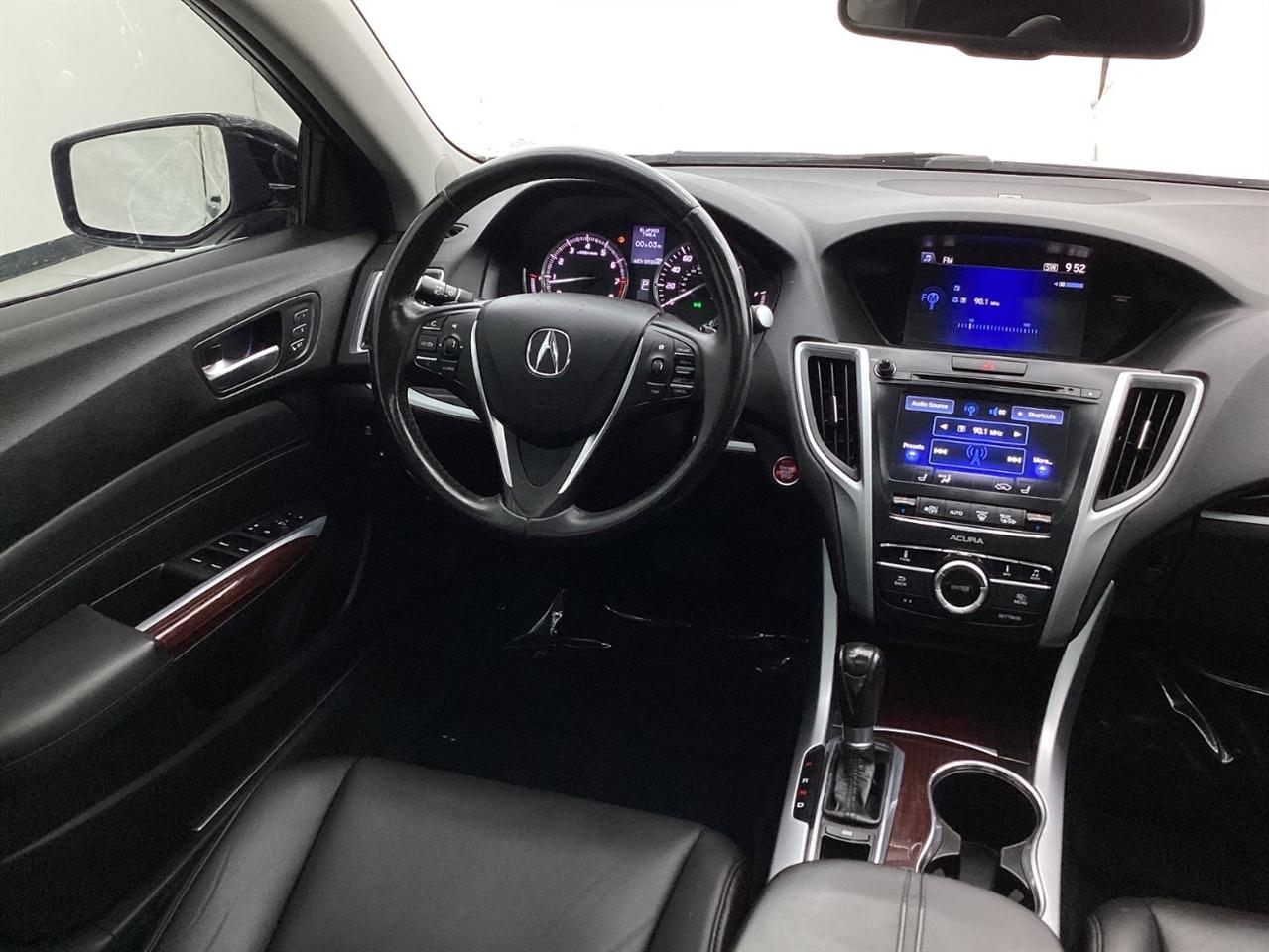 Acura TLX 4dr Sdn FWD 2015