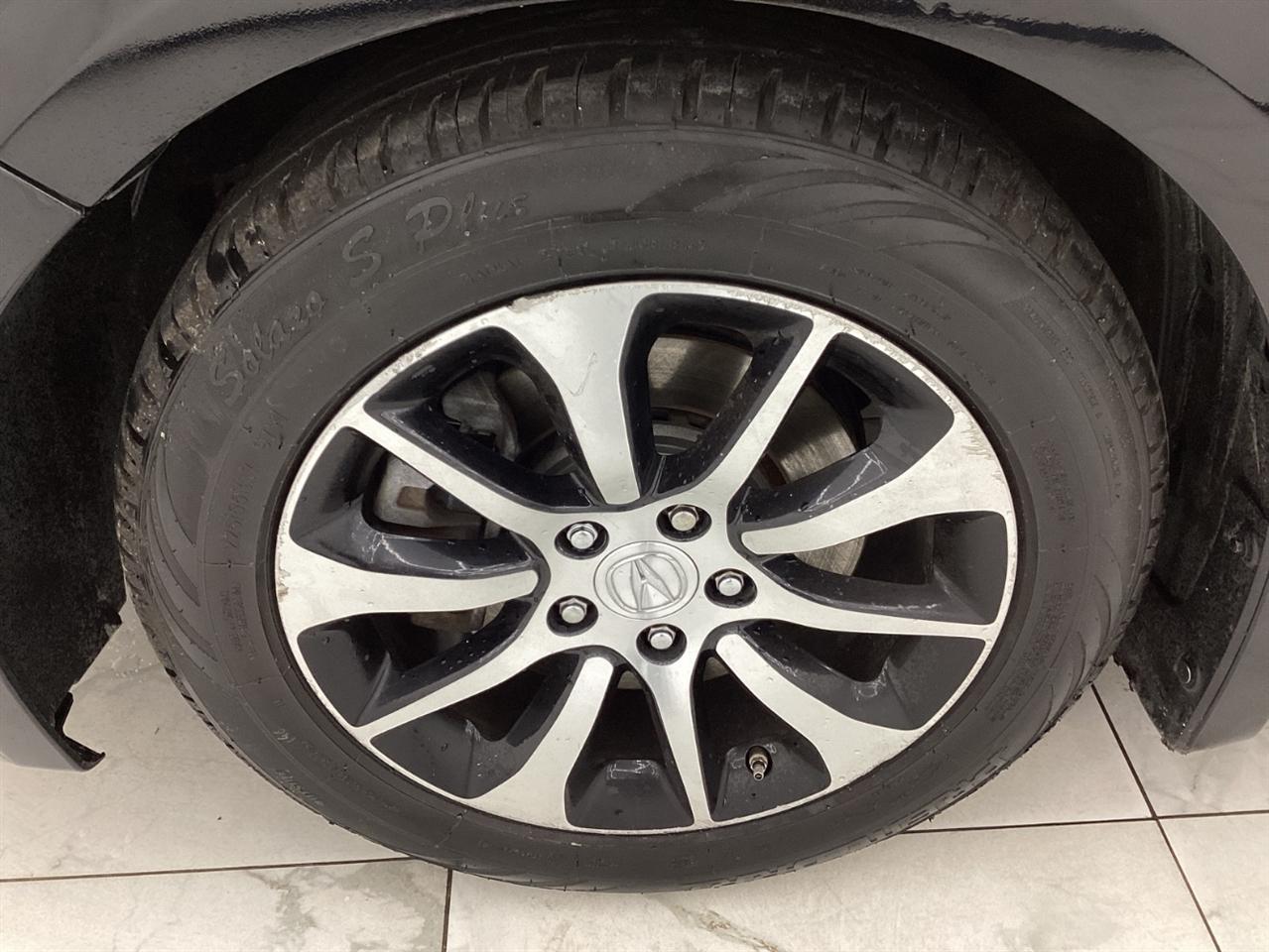 Acura TLX 4dr Sdn FWD 2015