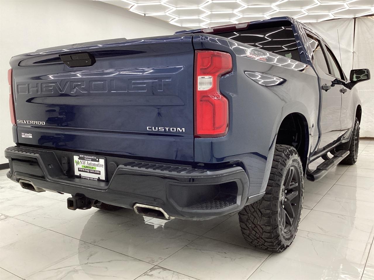 Chevrolet Silverado 1500 4WD Crew Cab 147" Custom Trail Boss 2020