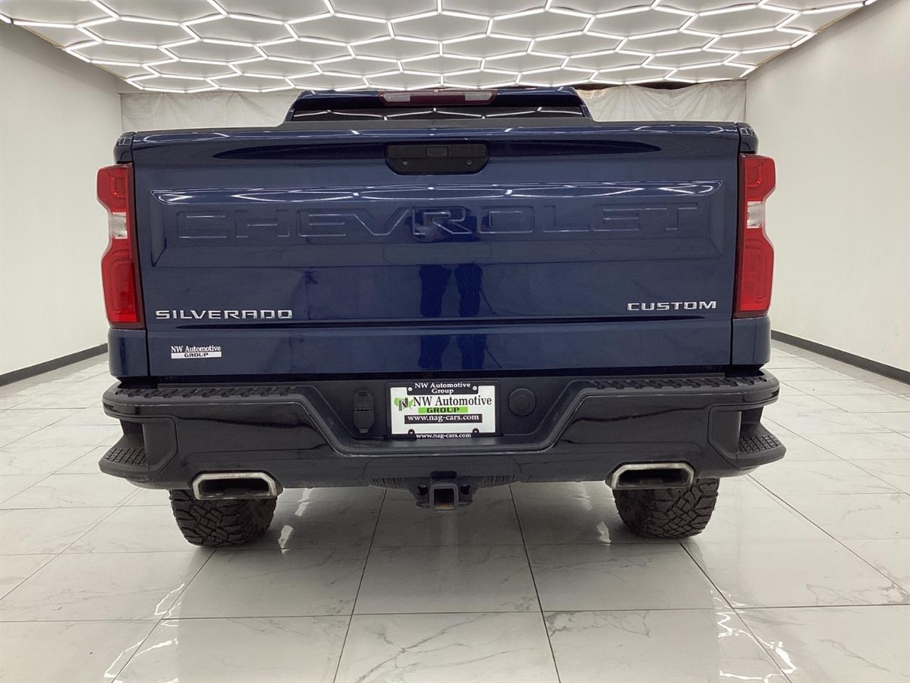 Chevrolet Silverado 1500 4WD Crew Cab 147" Custom Trail Boss 2020