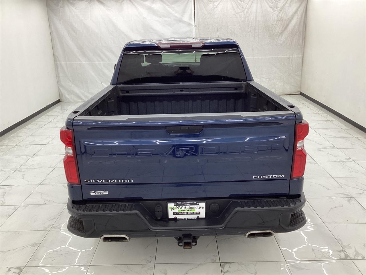 Chevrolet Silverado 1500 4WD Crew Cab 147" Custom Trail Boss 2020