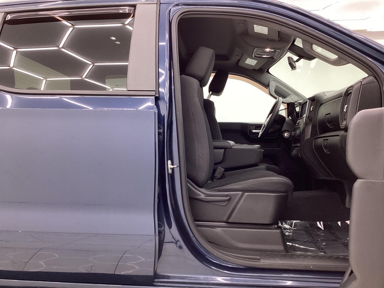 Chevrolet Silverado 1500 4WD Crew Cab 147" Custom Trail Boss 2020