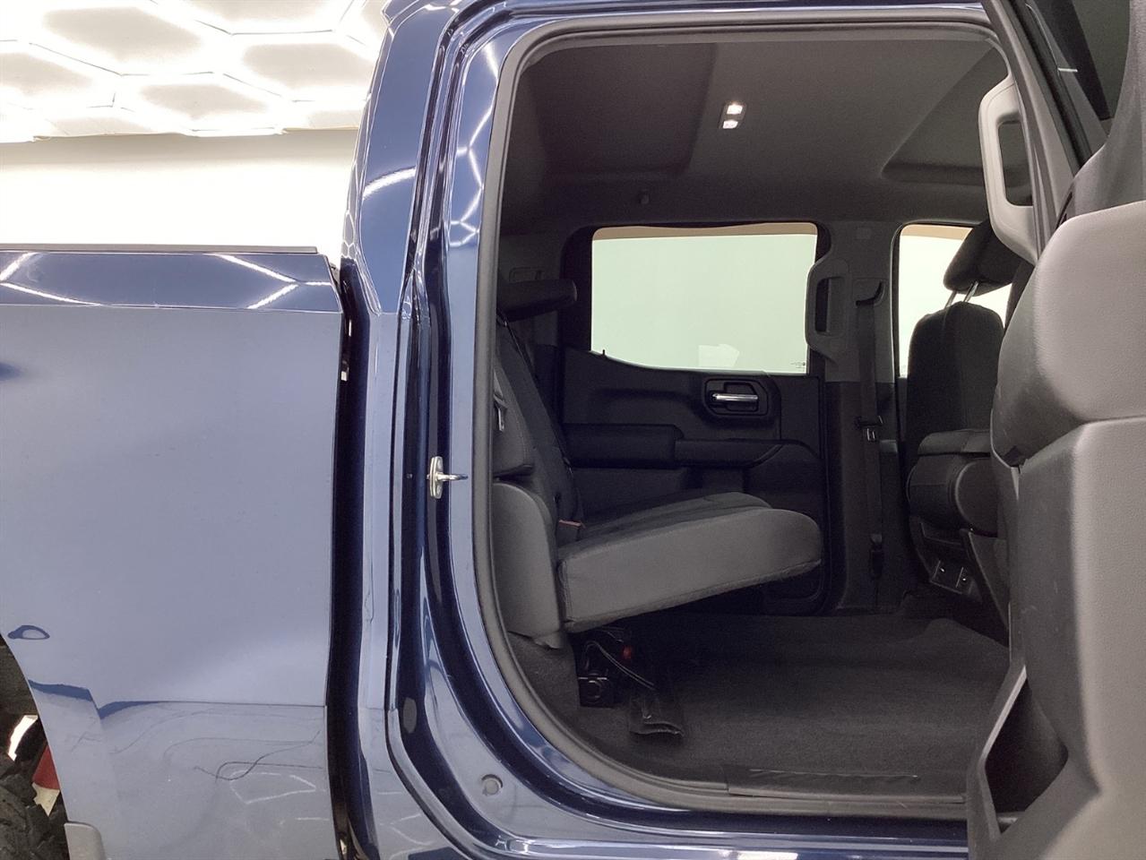 Chevrolet Silverado 1500 4WD Crew Cab 147" Custom Trail Boss 2020