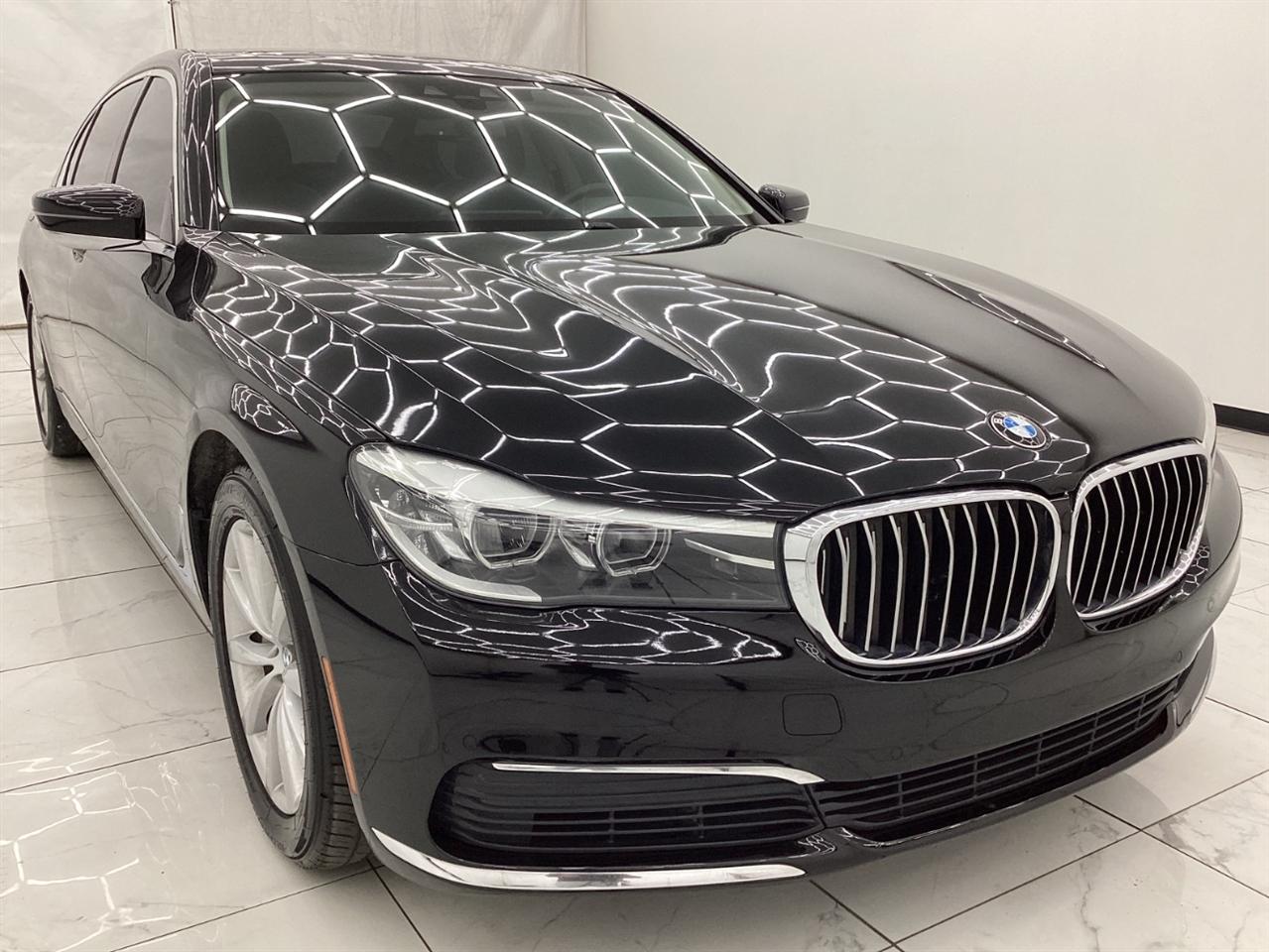 BMW 7 Series 740i xDrive Sedan 2019