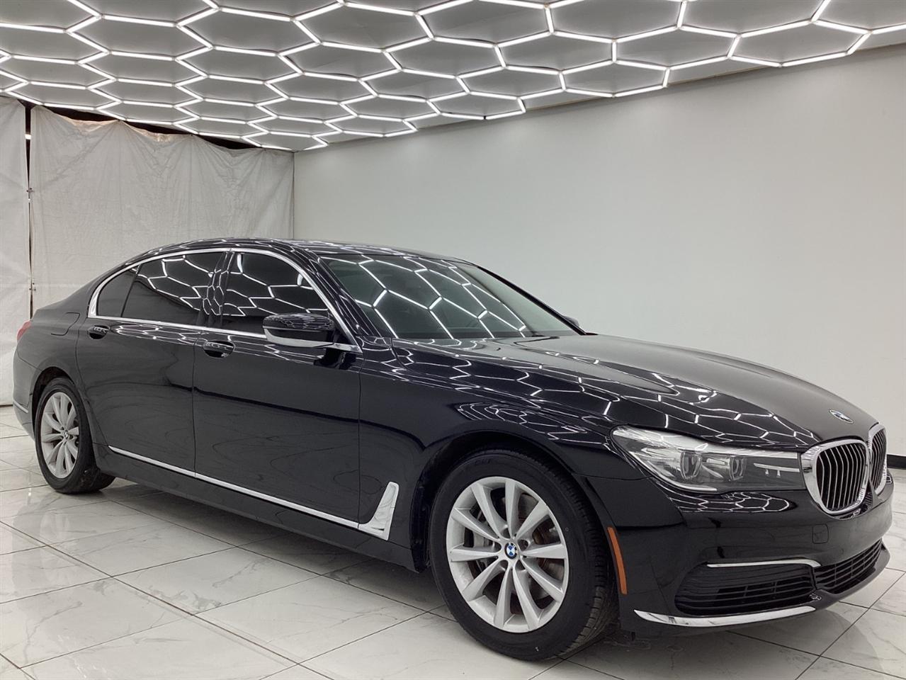 BMW 7 Series 740i xDrive Sedan 2019