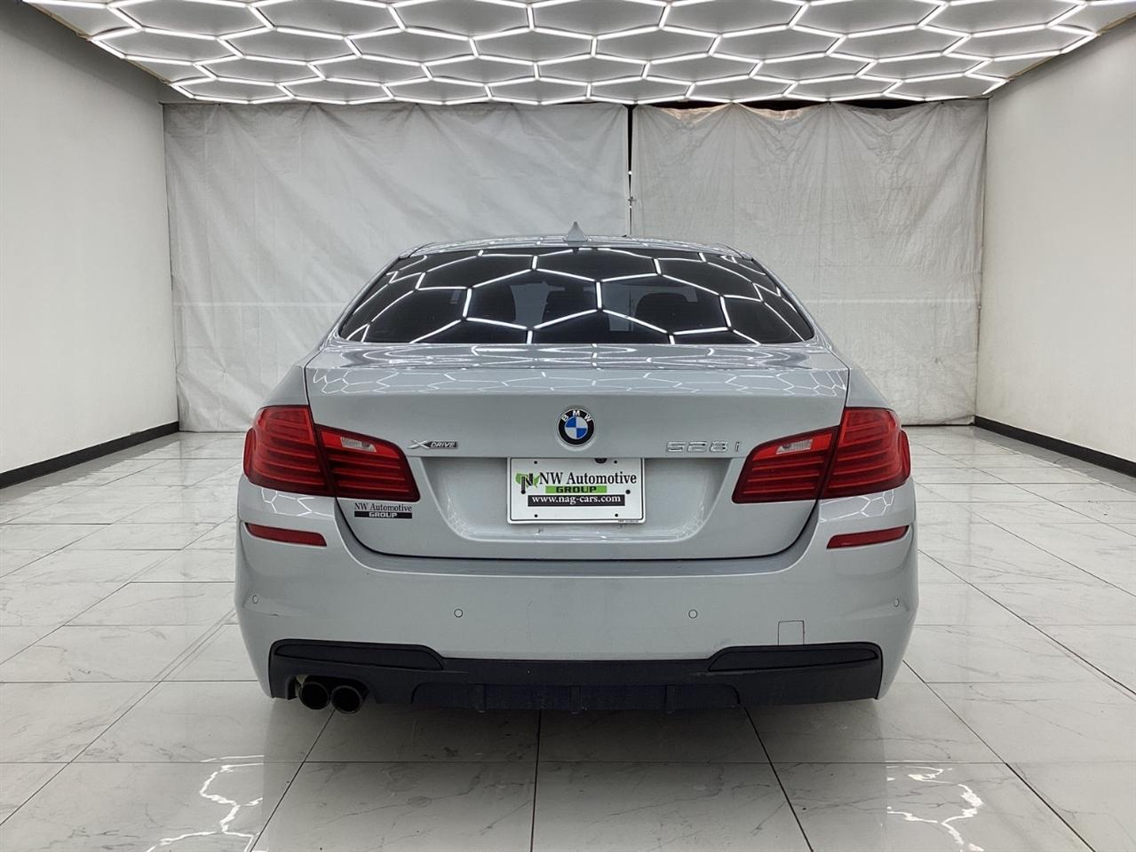 BMW 5 Series 4dr Sdn 528i xDrive AWD 2015