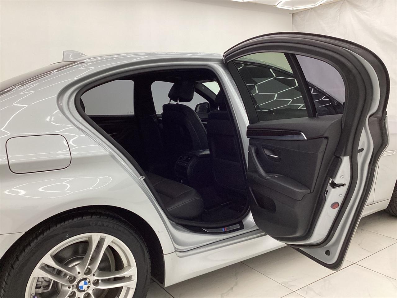 BMW 5 Series 4dr Sdn 528i xDrive AWD 2015