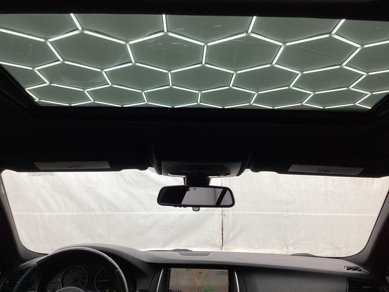 BMW 5 Series 4dr Sdn 528i xDrive AWD 2015