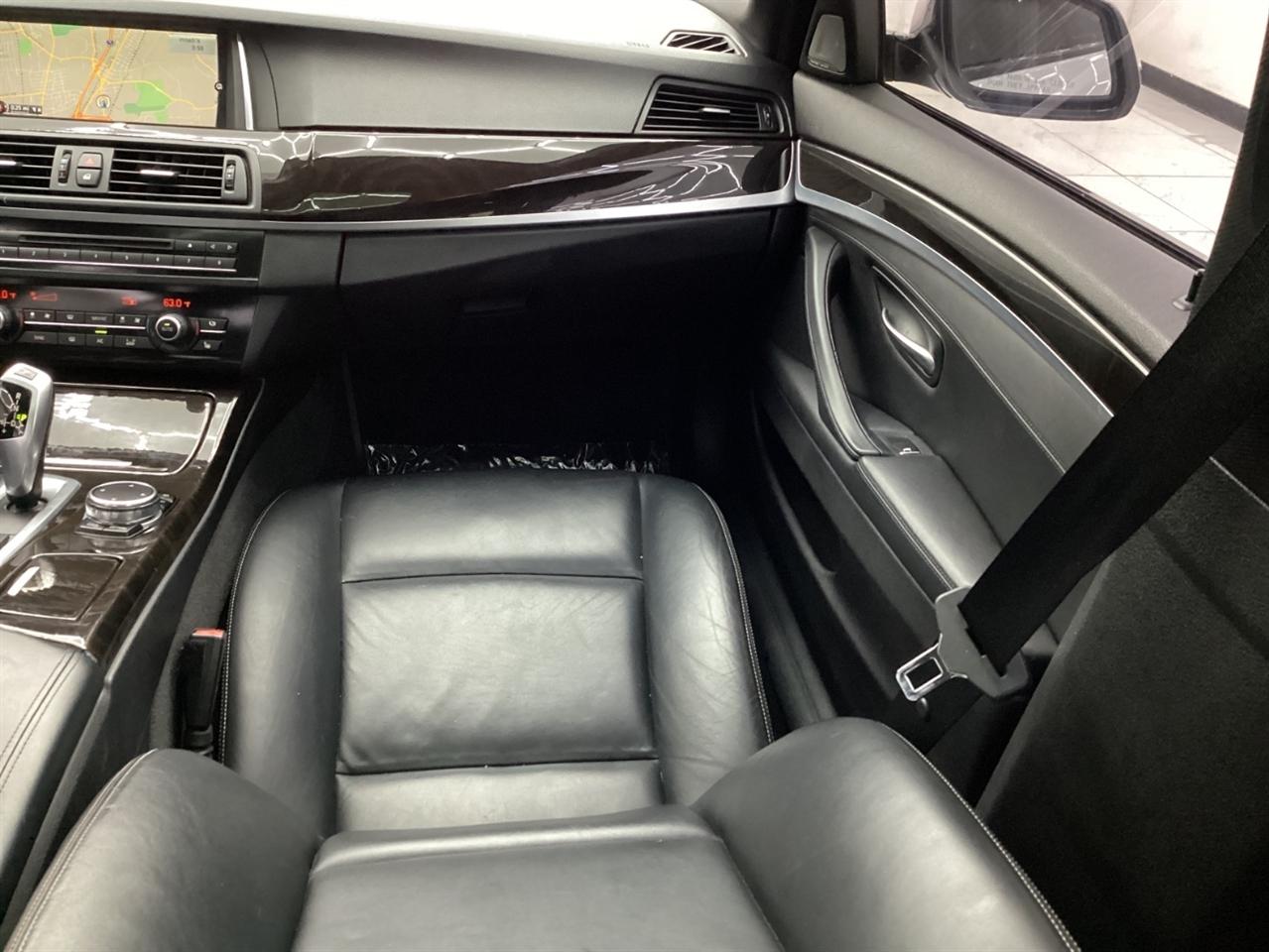 BMW 5 Series 4dr Sdn 528i xDrive AWD 2015