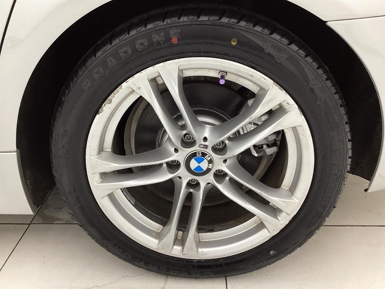 BMW 5 Series 4dr Sdn 528i xDrive AWD 2015