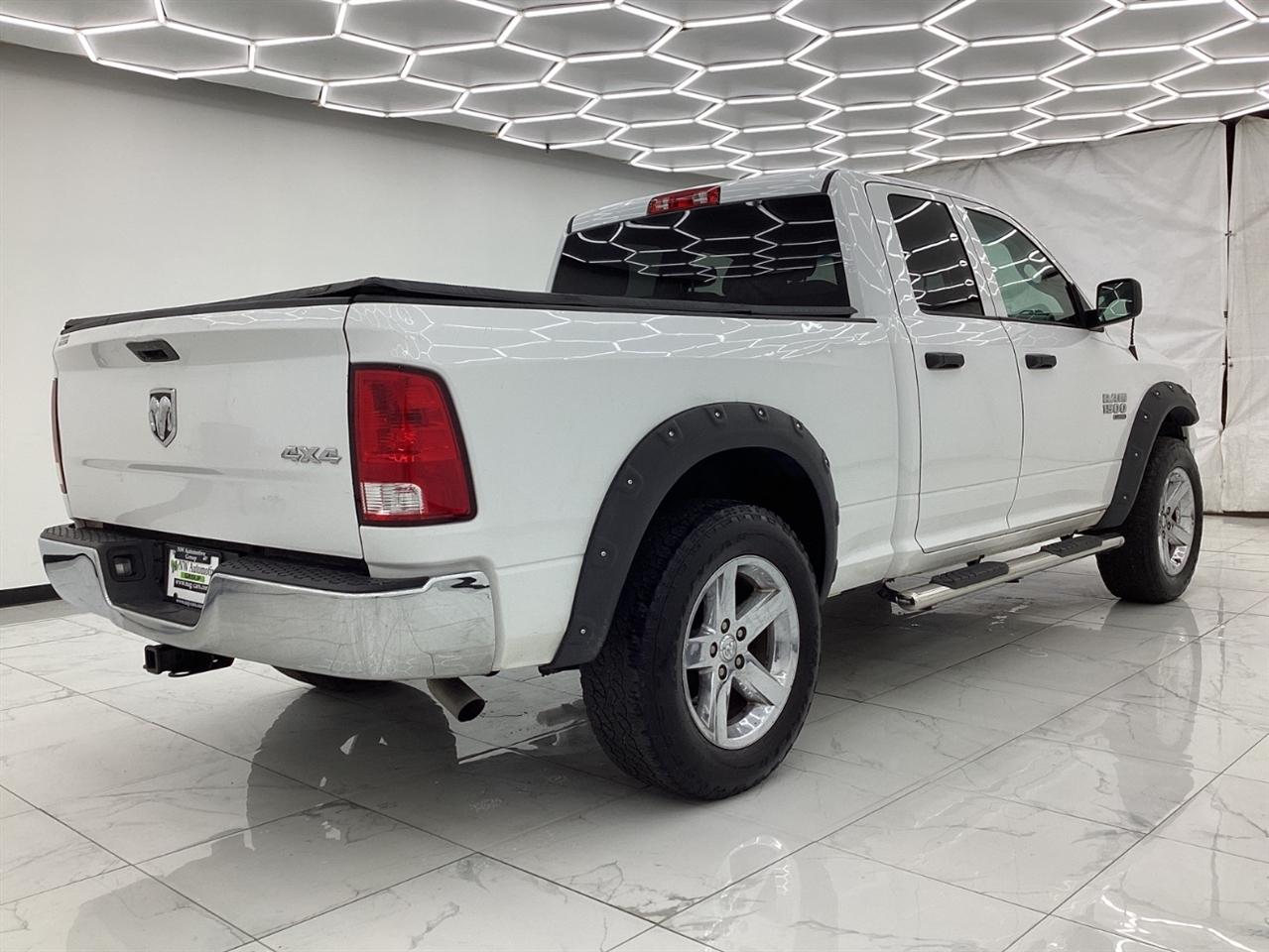 RAM 1500 Classic Tradesman 4x4 Quad Cab 6'4" Box 2019