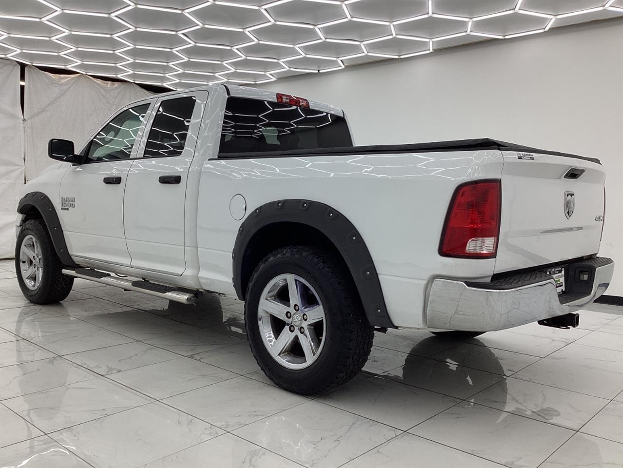 RAM 1500 Classic Tradesman 4x4 Quad Cab 6'4" Box 2019