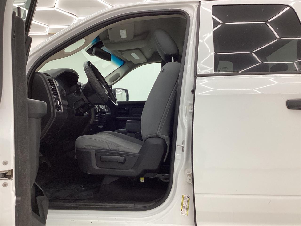 RAM 1500 Classic Tradesman 4x4 Quad Cab 6'4" Box 2019