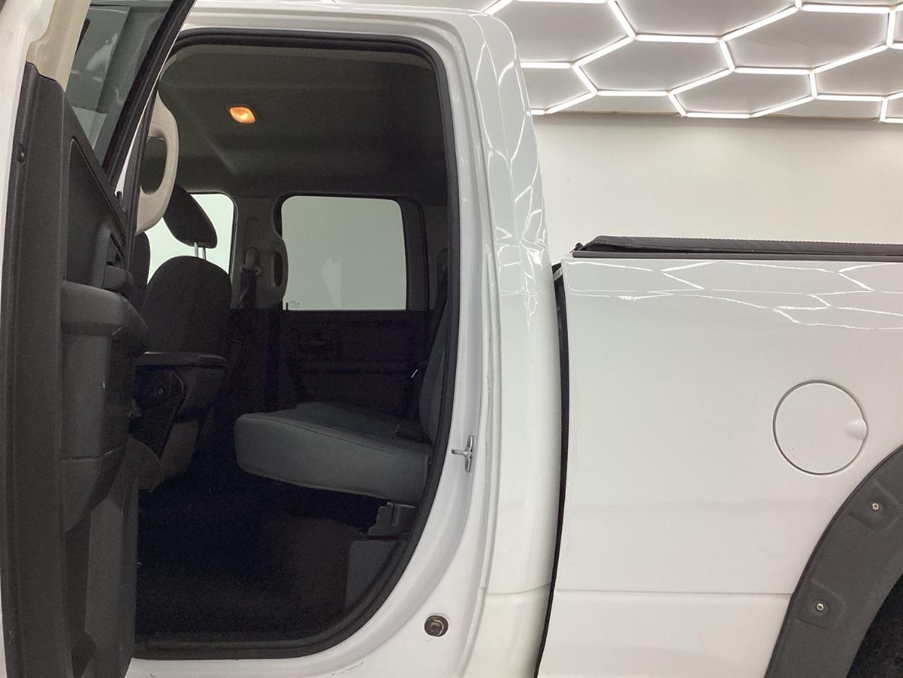 RAM 1500 Classic Tradesman 4x4 Quad Cab 6'4" Box 2019