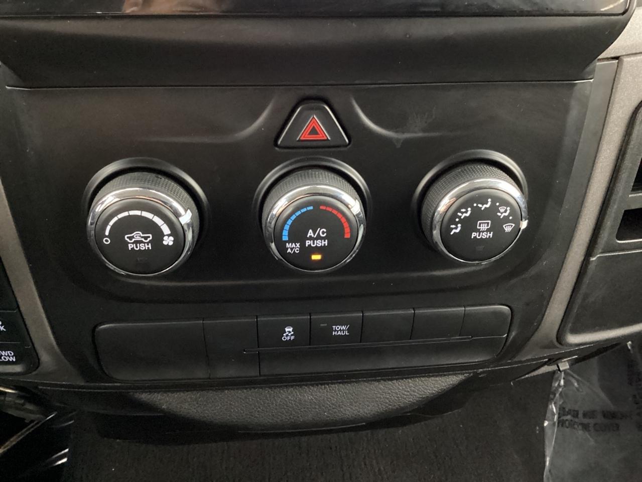 RAM 1500 Classic Tradesman 4x4 Quad Cab 6'4" Box 2019