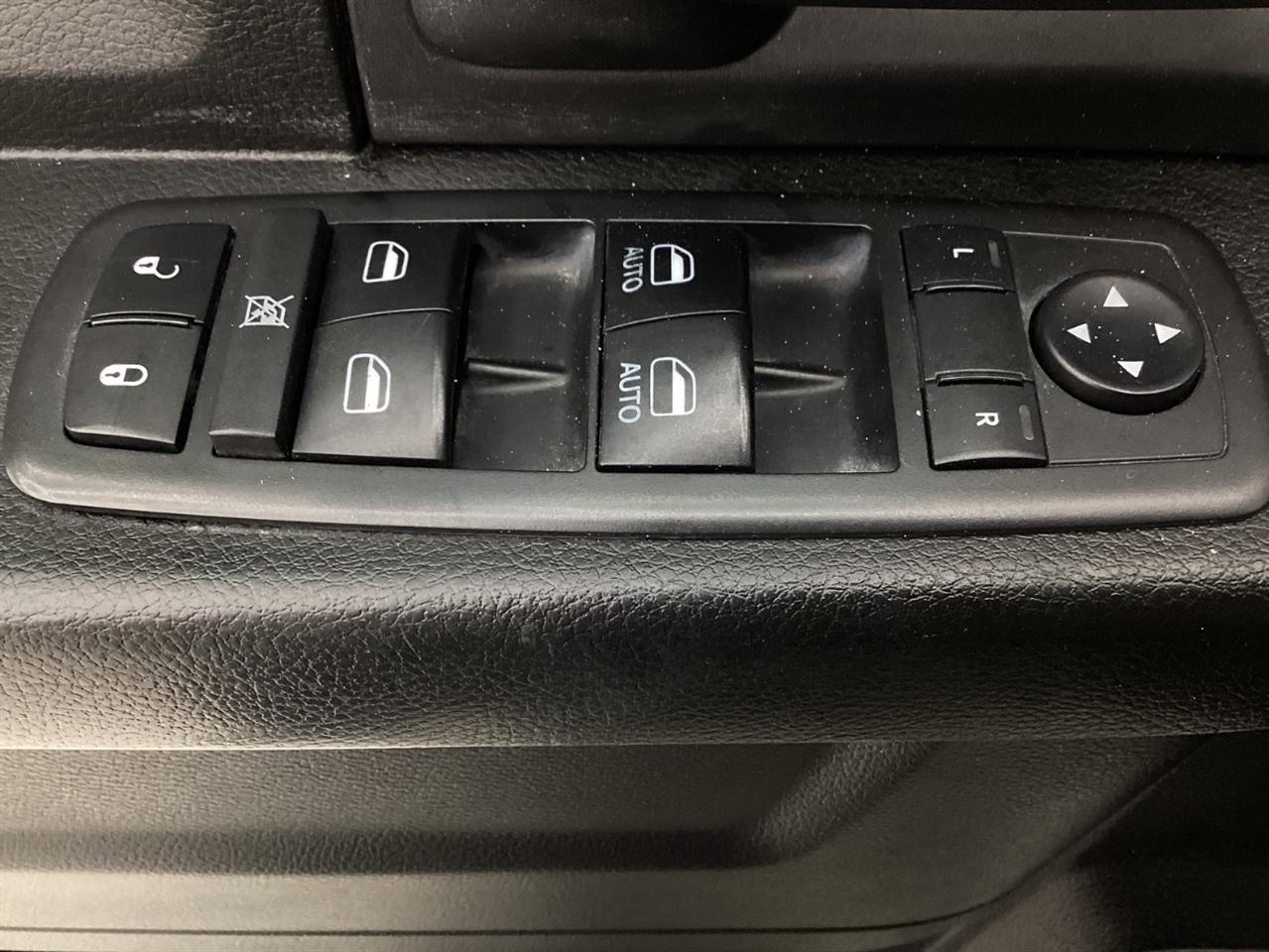 RAM 1500 Classic Tradesman 4x4 Quad Cab 6'4" Box 2019