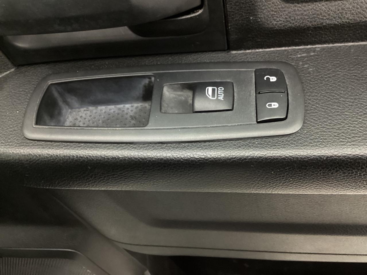 RAM 1500 Classic Tradesman 4x4 Quad Cab 6'4" Box 2019