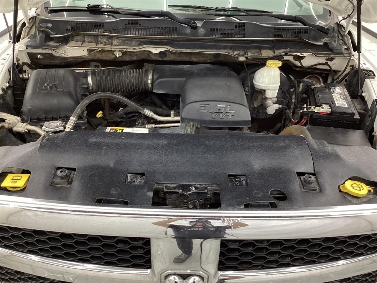 RAM 1500 Classic Tradesman 4x4 Quad Cab 6'4" Box 2019