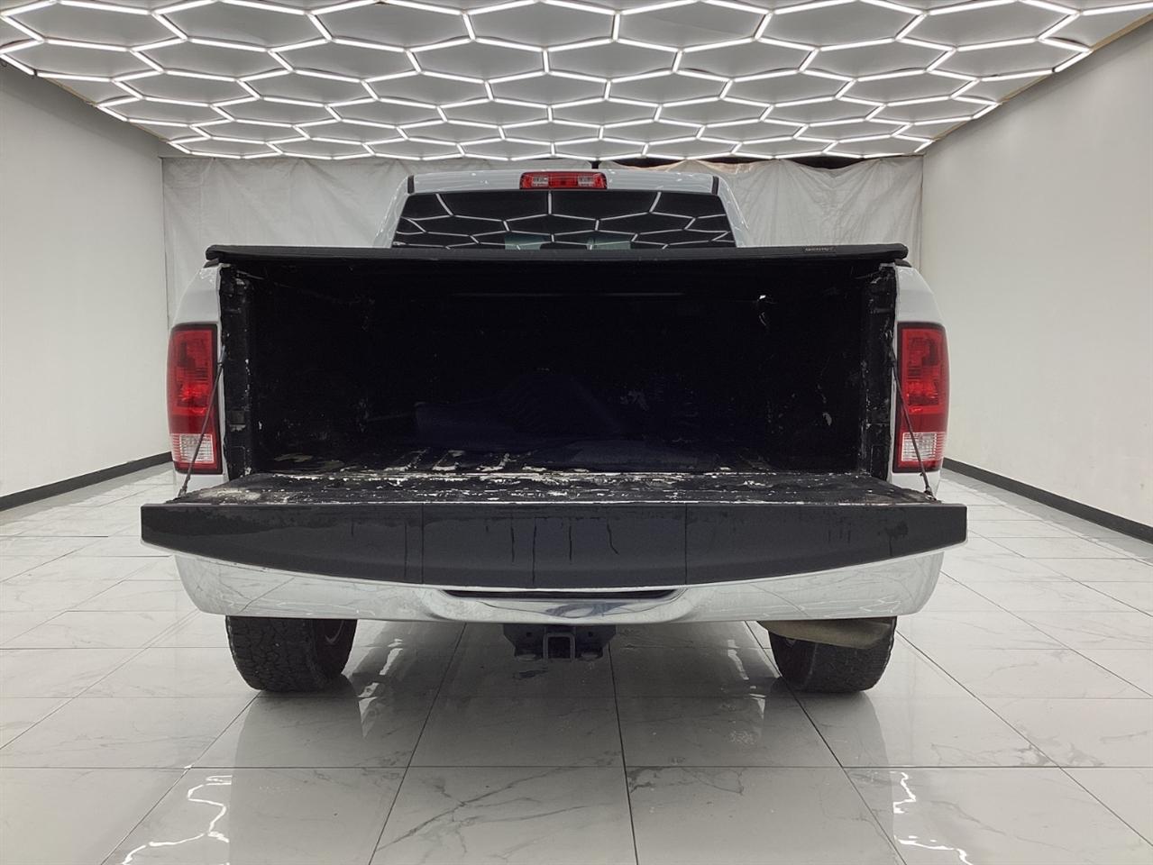 RAM 1500 Classic Tradesman 4x4 Quad Cab 6'4" Box 2019