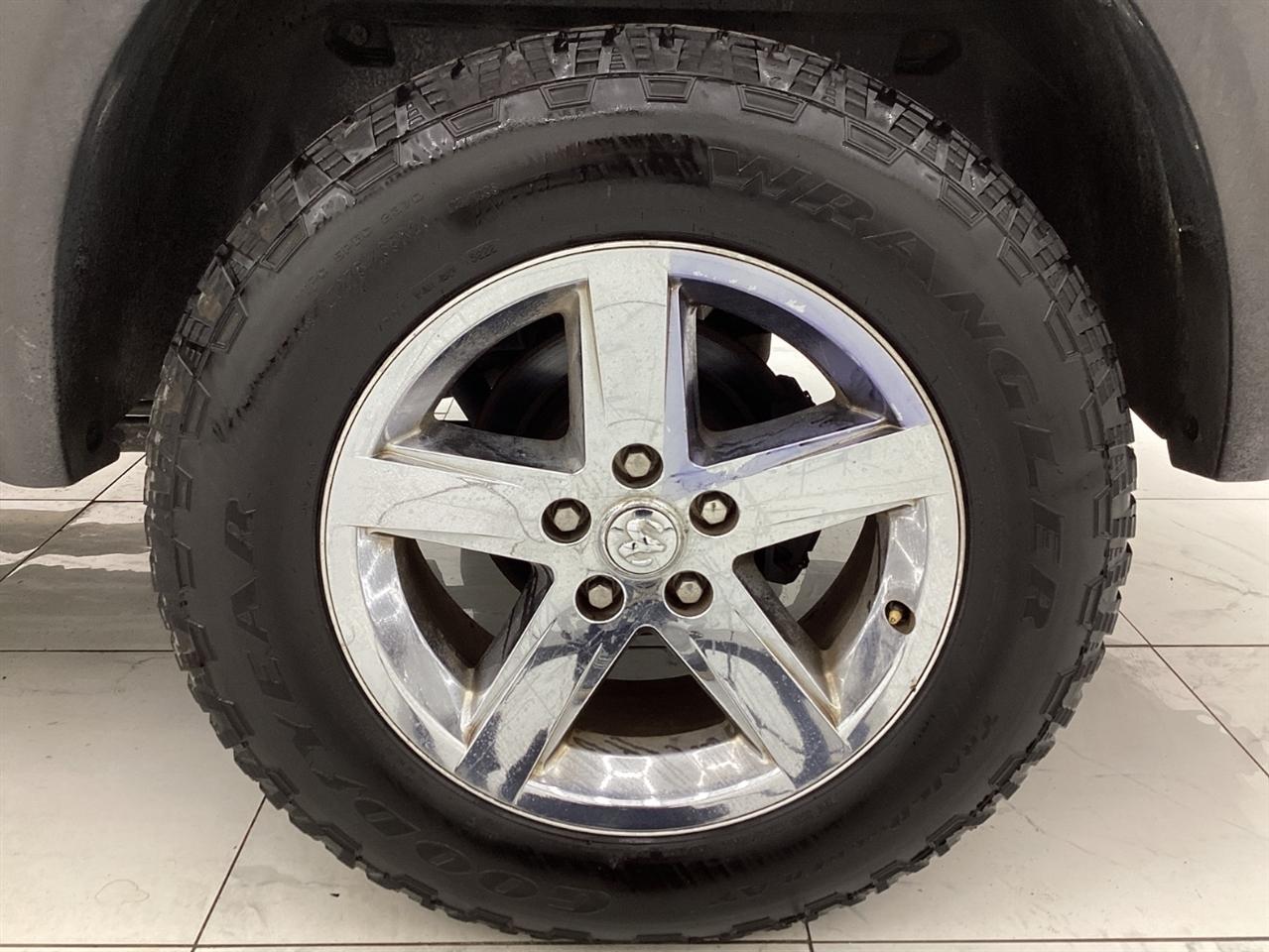 RAM 1500 Classic Tradesman 4x4 Quad Cab 6'4" Box 2019