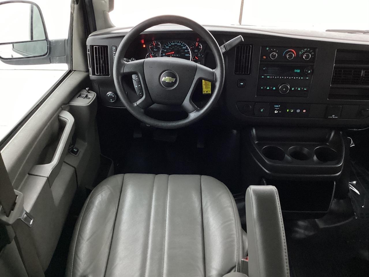 Chevrolet Express Cargo Van RWD 2500 155" 2022