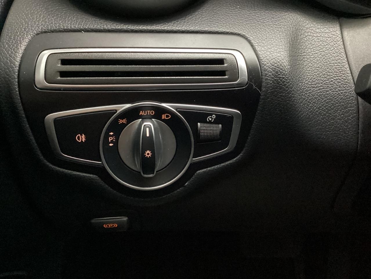 Mercedes-Benz C-Class C 300 Sedan 2019