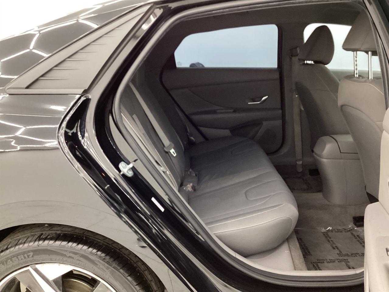 Hyundai Elantra SEL IVT 2023