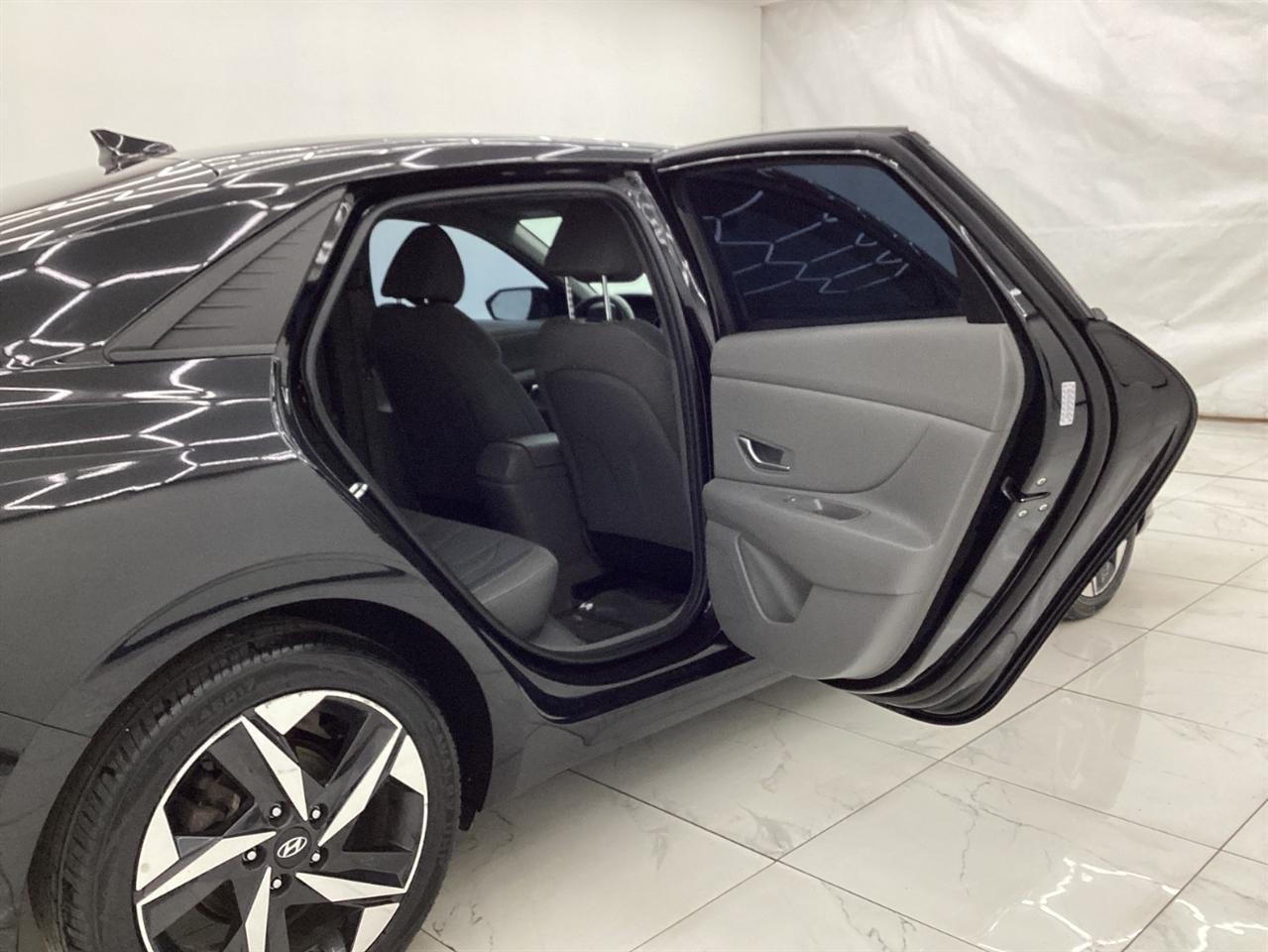 Hyundai Elantra SEL IVT 2023