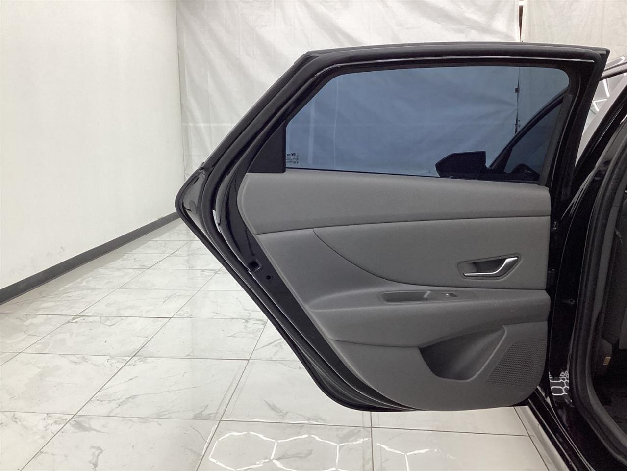 Hyundai Elantra SEL IVT 2023