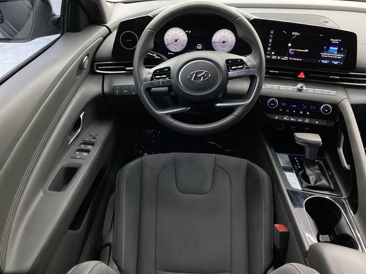 Hyundai Elantra SEL IVT 2023