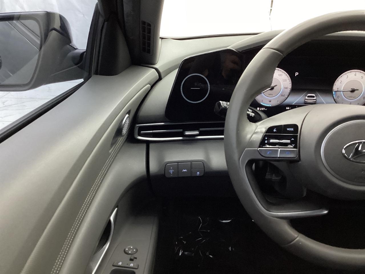 Hyundai Elantra SEL IVT 2023