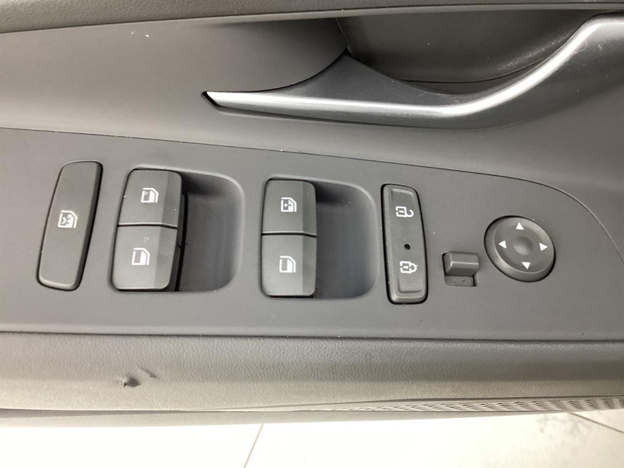 Hyundai Elantra SEL IVT 2023