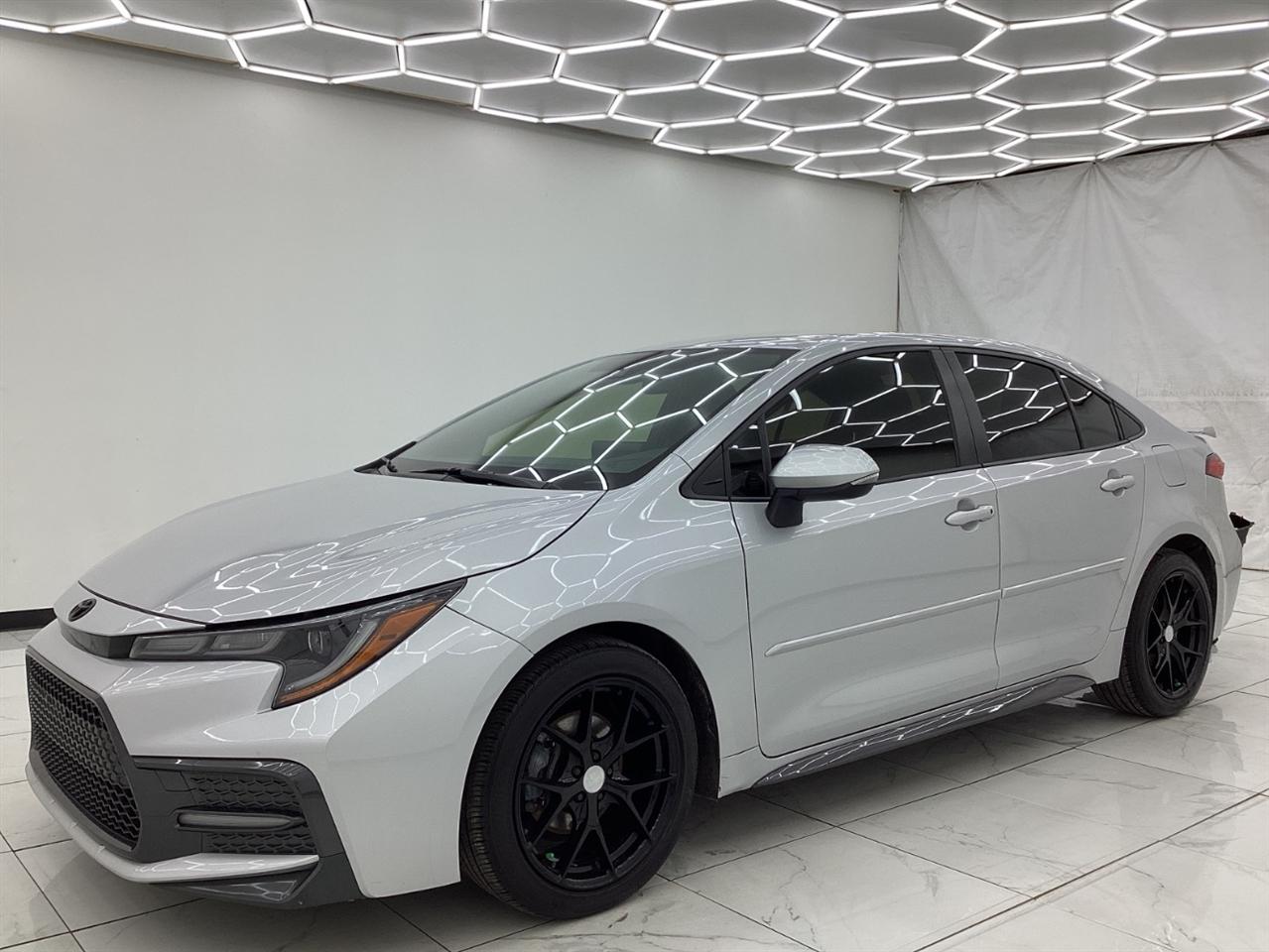 Toyota Corolla SE Nightshade CVT (Natl) 2022