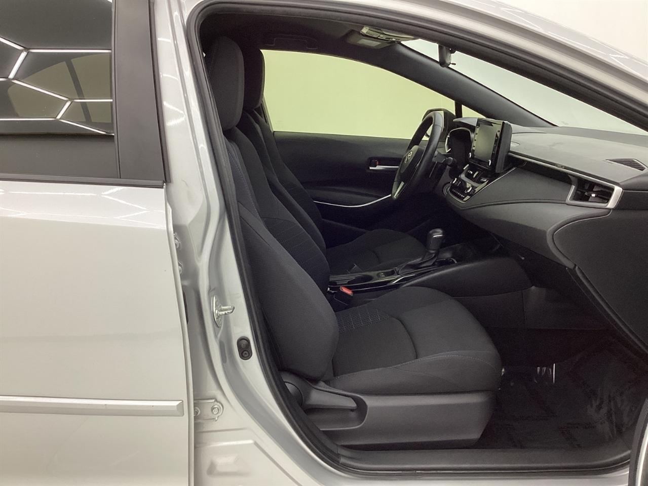 Toyota Corolla SE Nightshade CVT (Natl) 2022