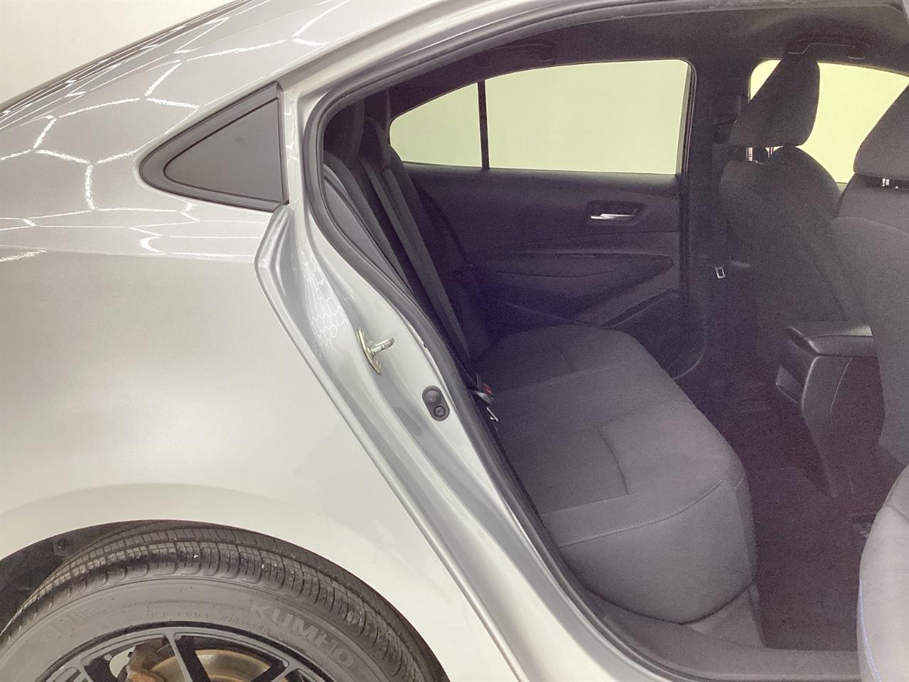 Toyota Corolla SE Nightshade CVT (Natl) 2022