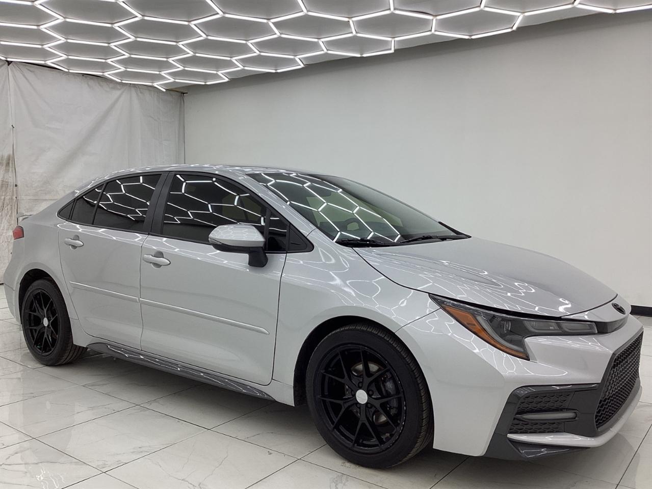 Toyota Corolla SE Nightshade CVT (Natl) 2022