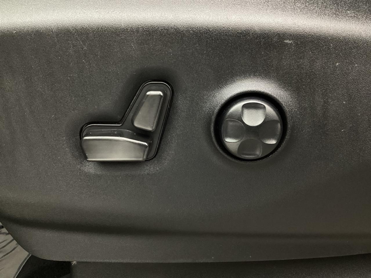 Chrysler Pacifica Hybrid Touring L FWD 2021