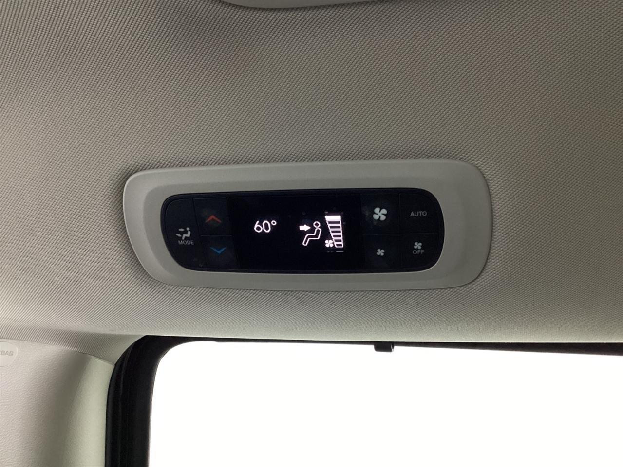 Chrysler Pacifica Hybrid Touring L FWD 2021