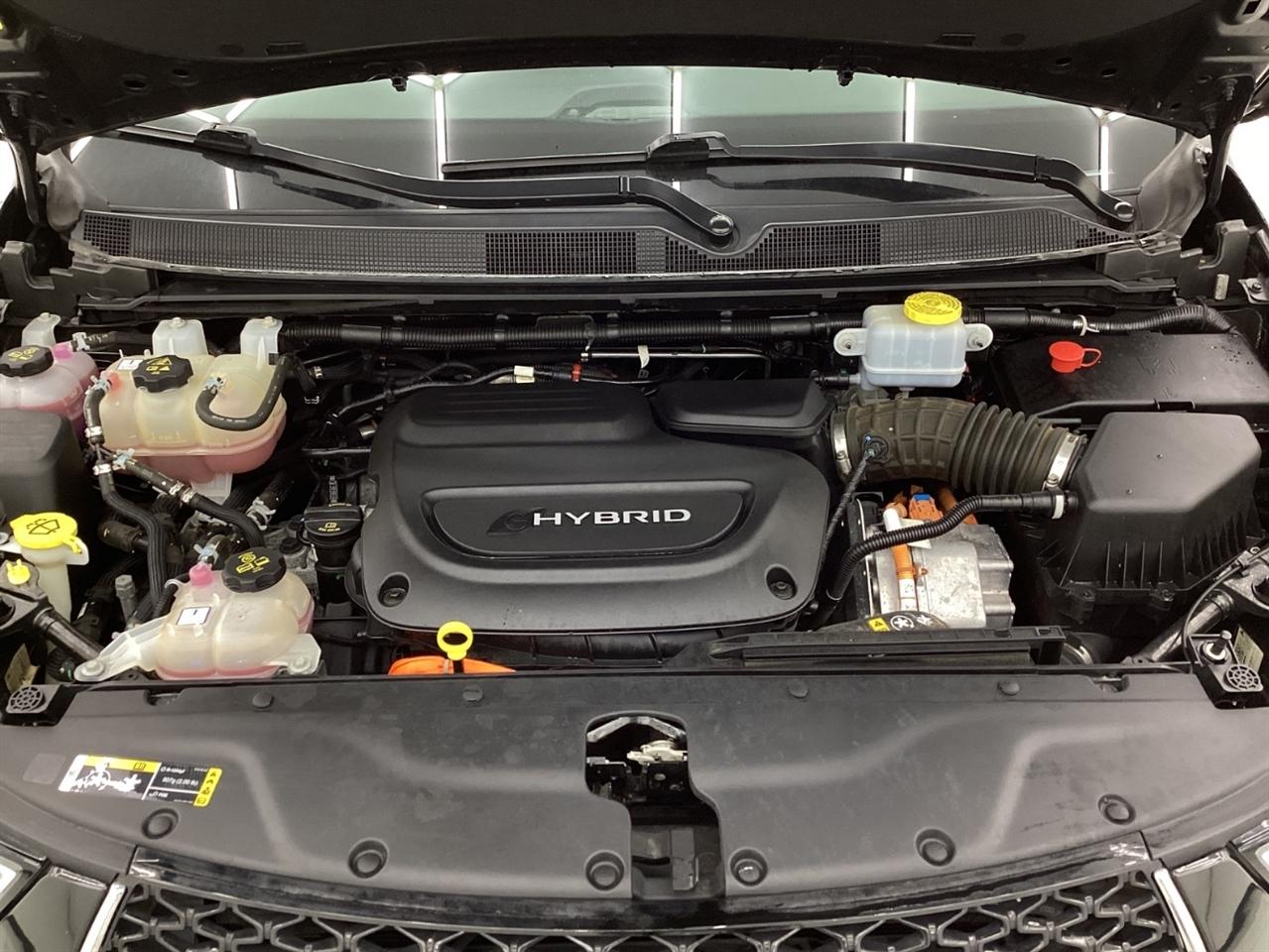Chrysler Pacifica Hybrid Touring L FWD 2021