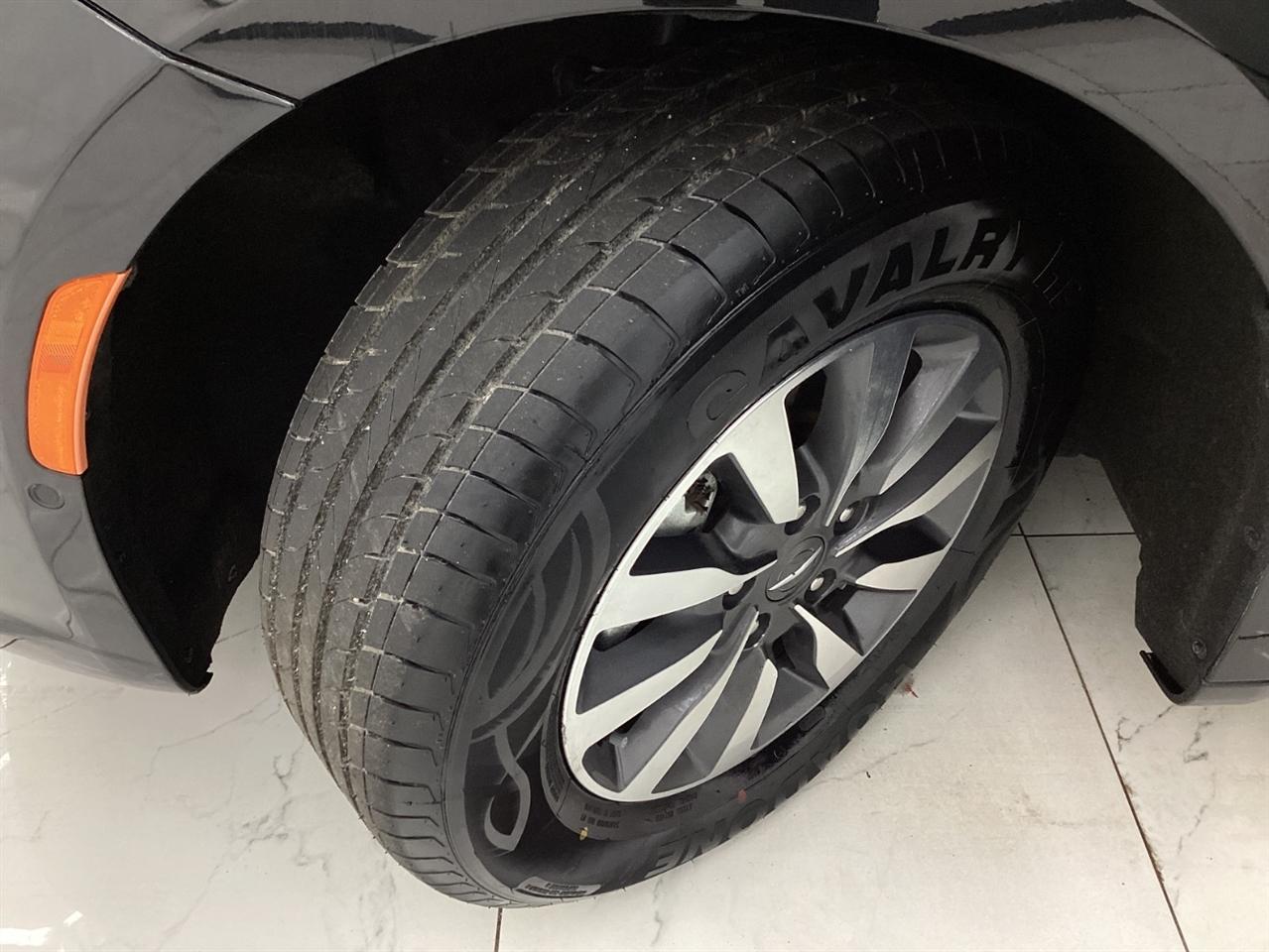 Chrysler Pacifica Hybrid Touring L FWD 2021