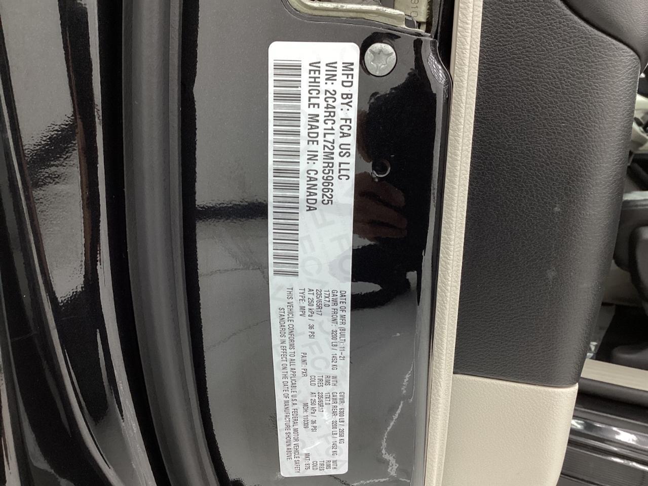 Chrysler Pacifica Hybrid Touring L FWD 2021