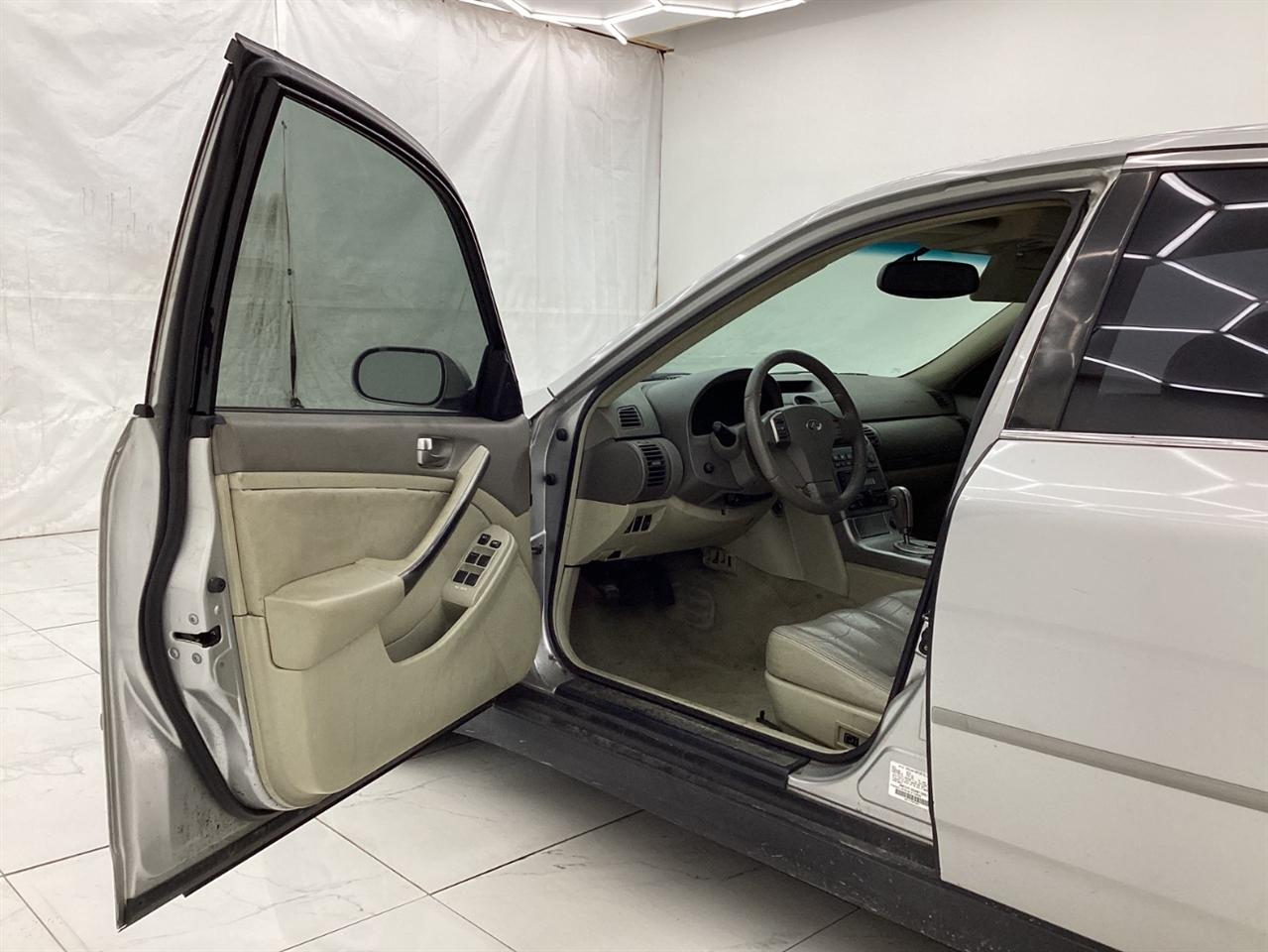 Infiniti G35 Sedan 4dr Sdn Auto w/Leather 2004