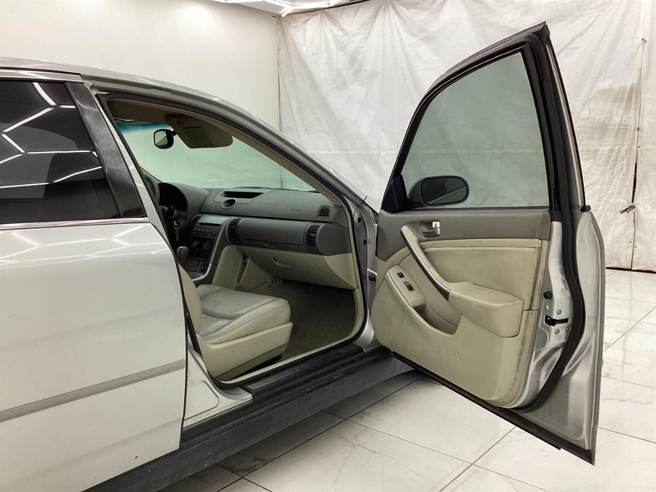 Infiniti G35 Sedan 4dr Sdn Auto w/Leather 2004