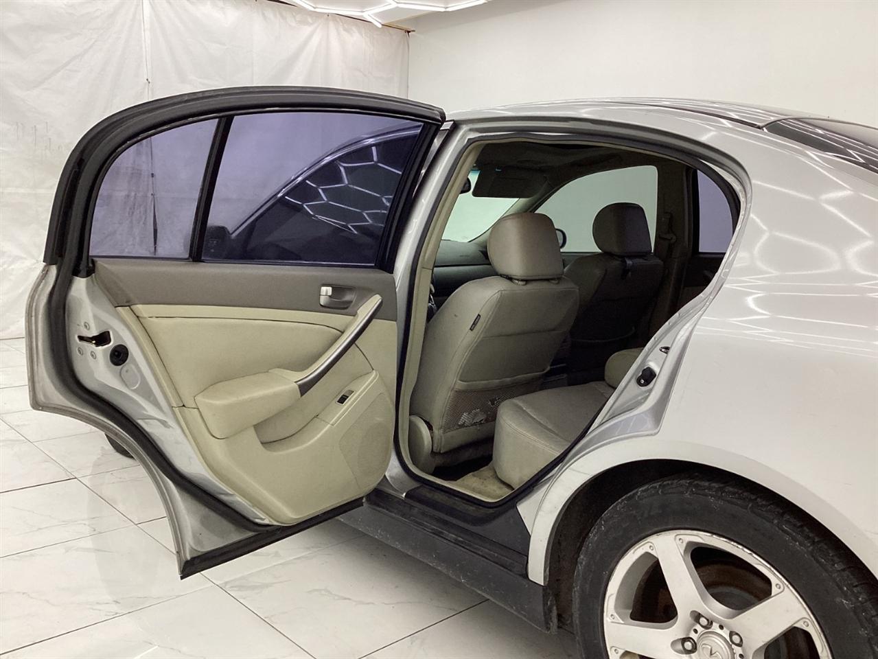 Infiniti G35 Sedan 4dr Sdn Auto w/Leather 2004