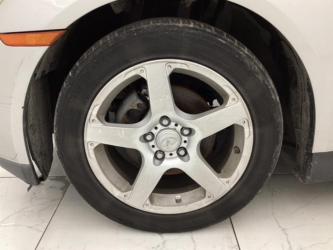 Infiniti G35 Sedan 4dr Sdn Auto w/Leather 2004