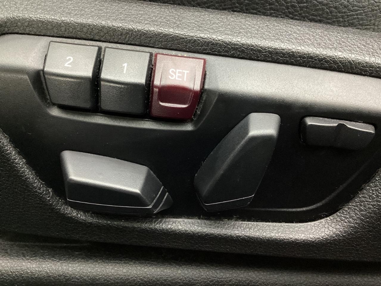 BMW 2 Series 2dr Cpe 228i xDrive AWD 2015