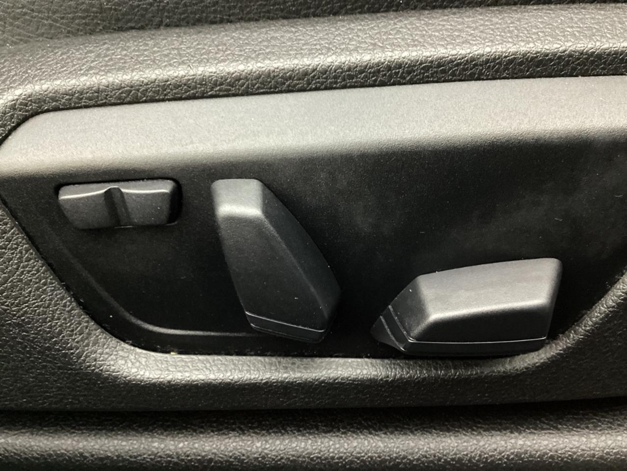 BMW 2 Series 2dr Cpe 228i xDrive AWD 2015